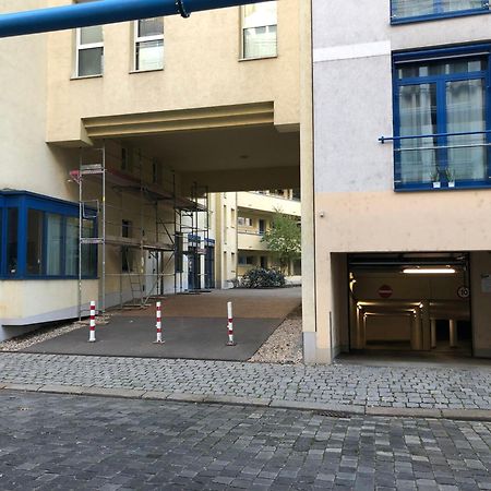 Sonnige Wohnung Im Zentrum Mit Terrasse U Tiefgarage - Netflix & Prime 라이프치히 외부 사진