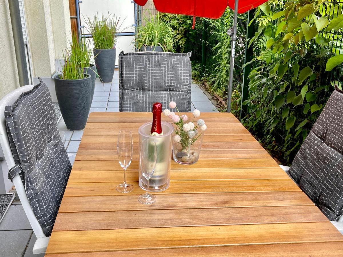 Sonnige Wohnung Im Zentrum Mit Terrasse U Tiefgarage - Netflix & Prime 라이프치히 외부 사진